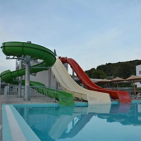 Hotel Evita Mare 4*
